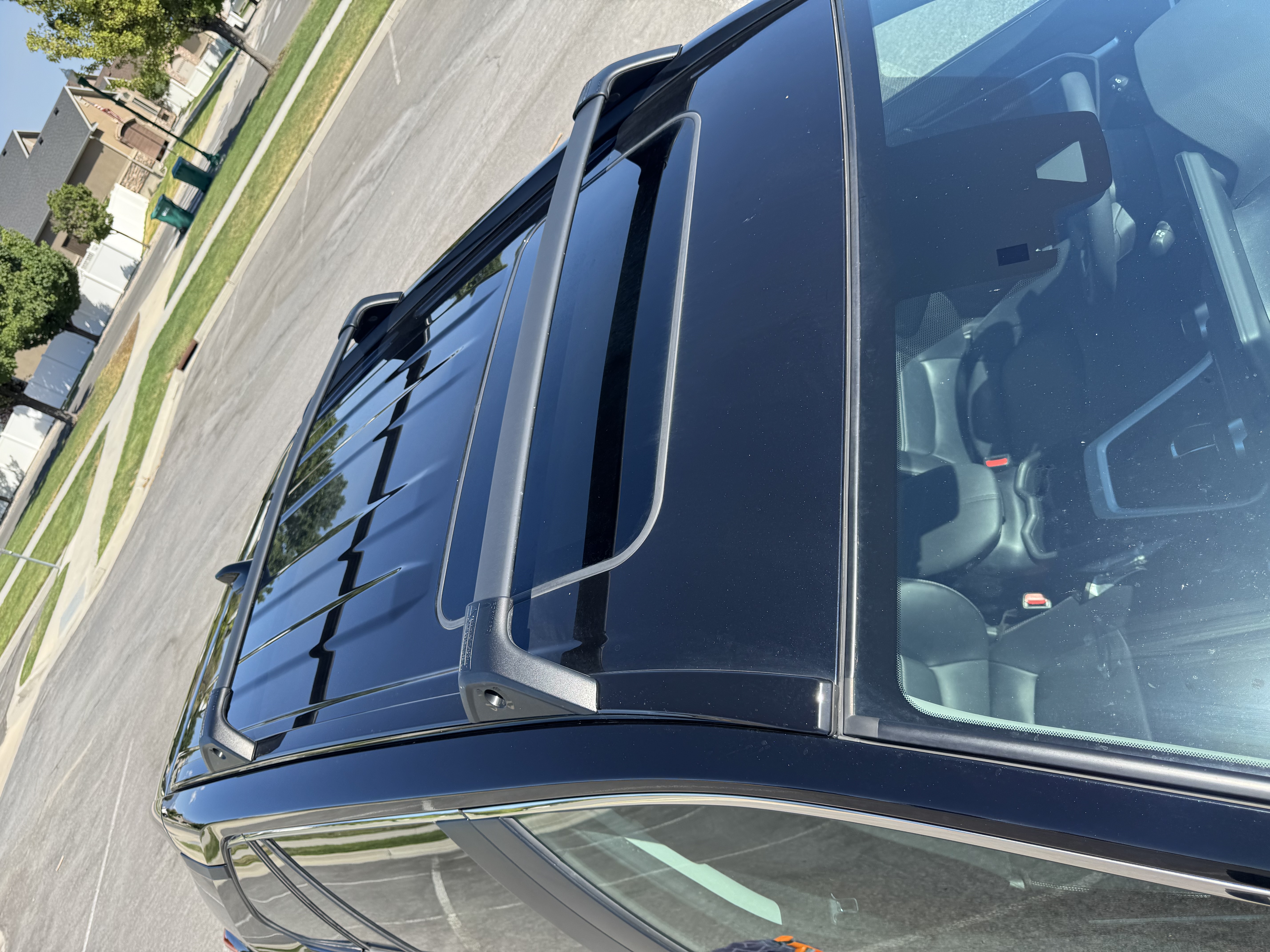 2024 TOYOTA RAV4 XLE Premium photo 6