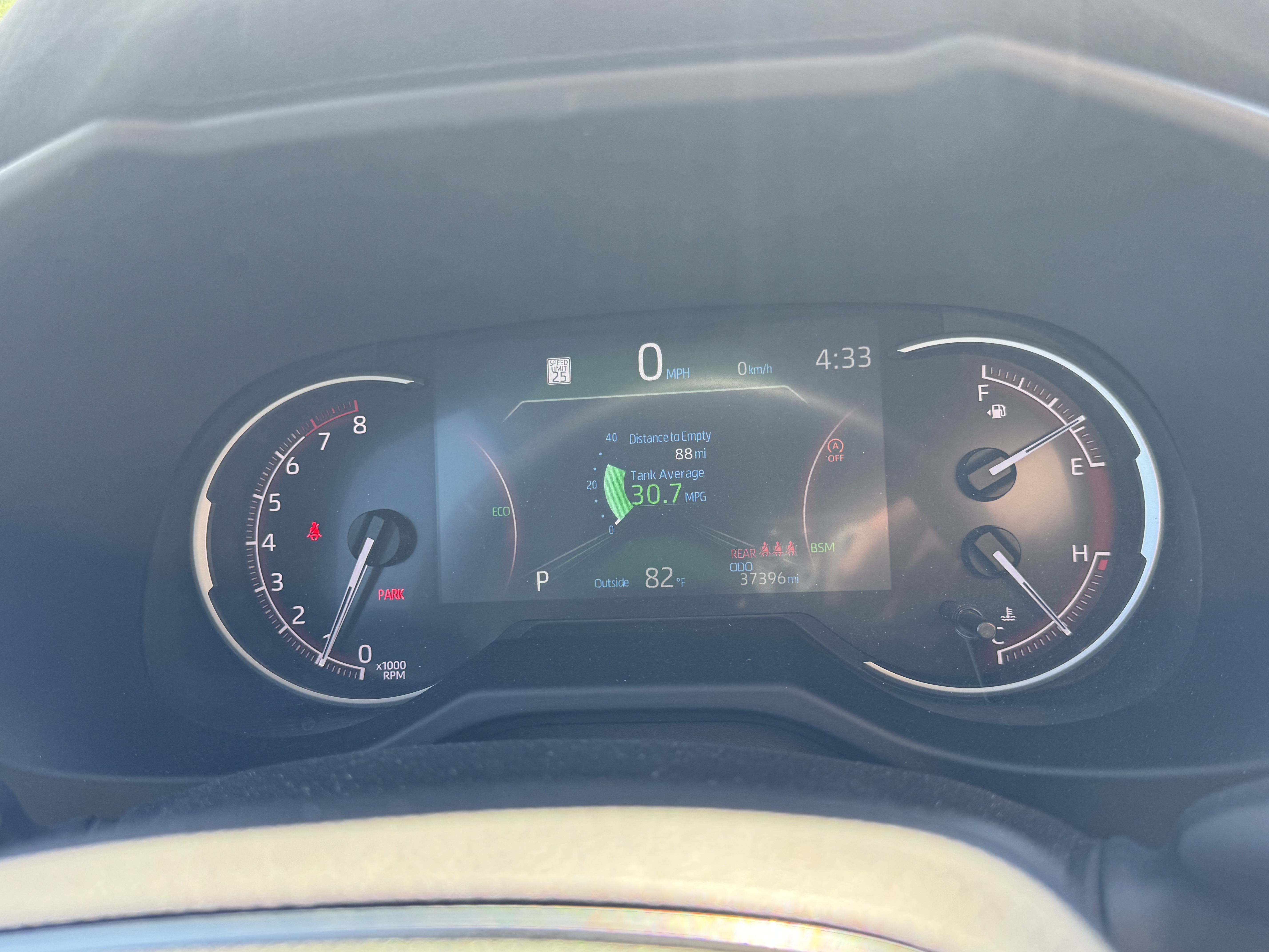 2024 TOYOTA RAV4 XLE Premium photo 13
